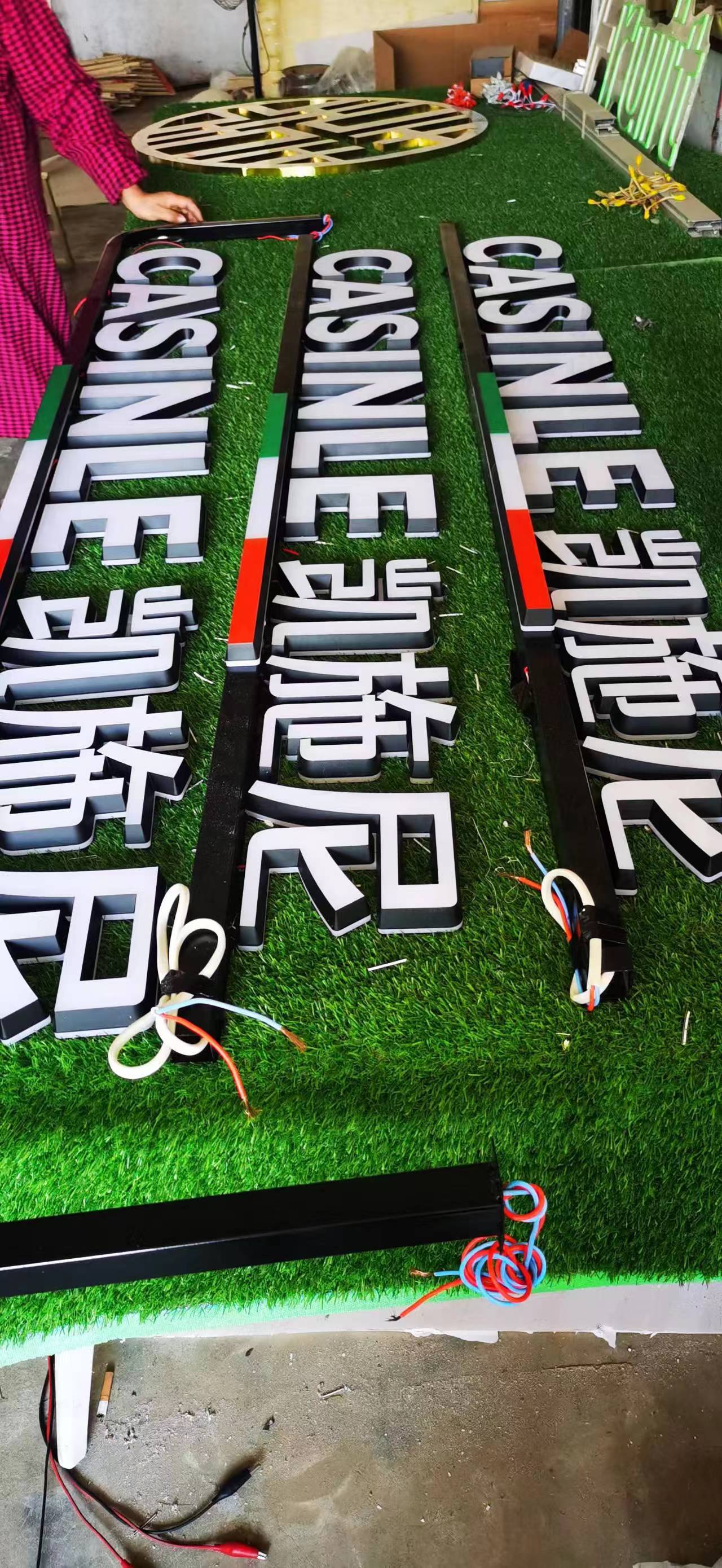 不锈钢发光字